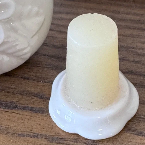 Lenox Perfume Bottle with Stopper - Picture 8 of 8